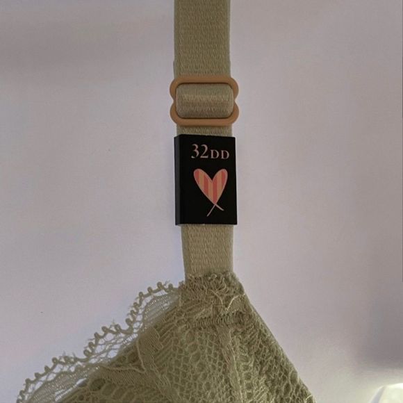 NWT Victoria’s Secret Lightly Lined Demi Bra Front Clasp Size 32DD - Picture 3 of 7